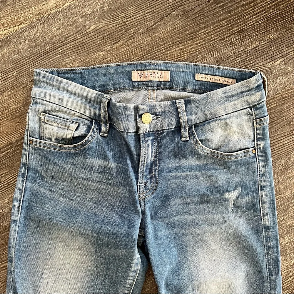 GUESS Curvy Sophia Skinny Jeans - Picture 4 of 9